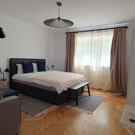 The Pines Serviced Apartments Brașov Exterior foto