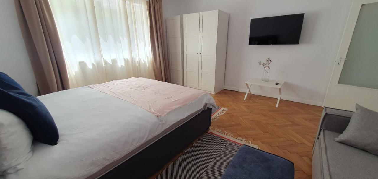 The Pines Serviced Apartments Brașov Exterior foto