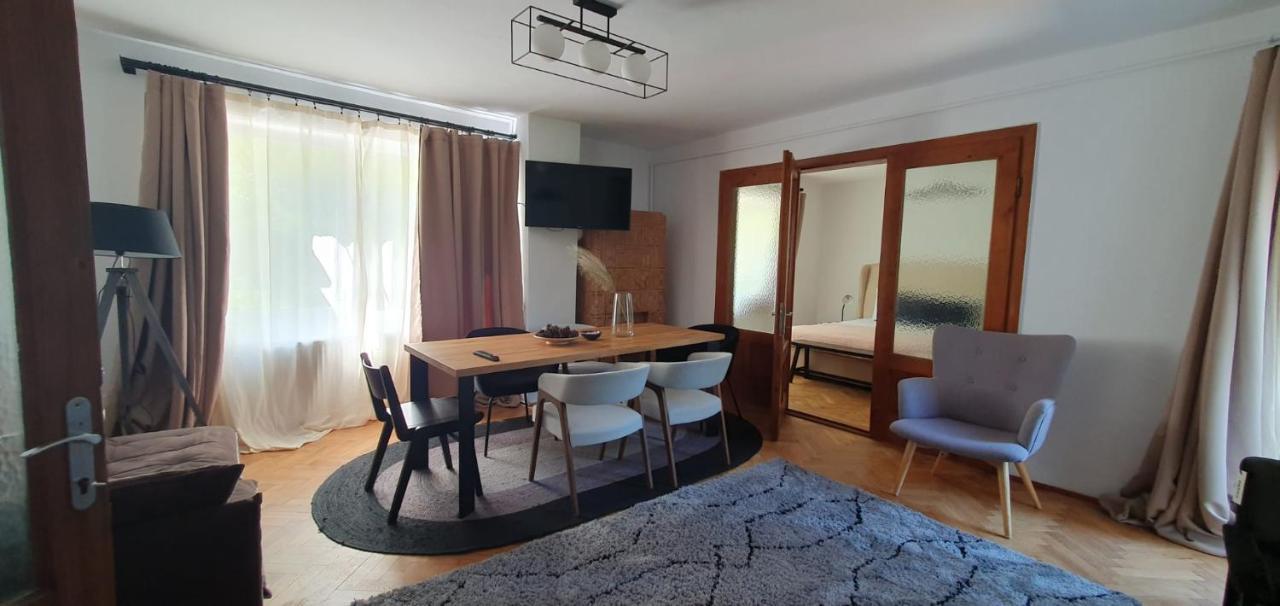 The Pines Serviced Apartments Brașov Exterior foto