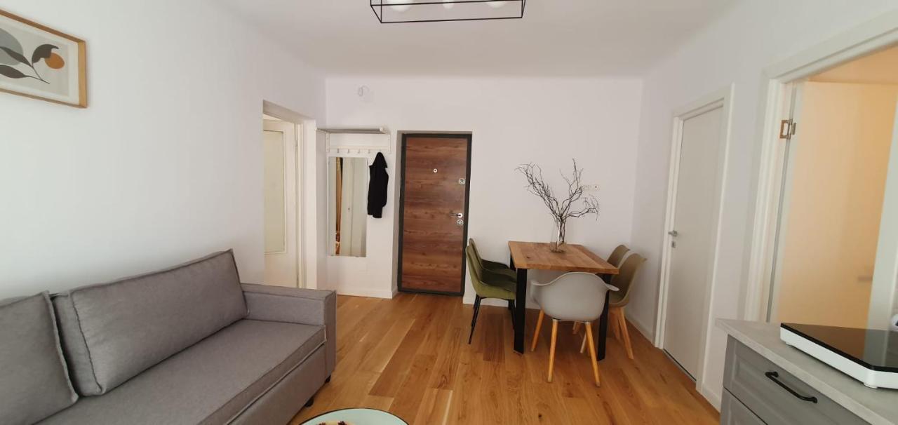 The Pines Serviced Apartments Brașov Exterior foto